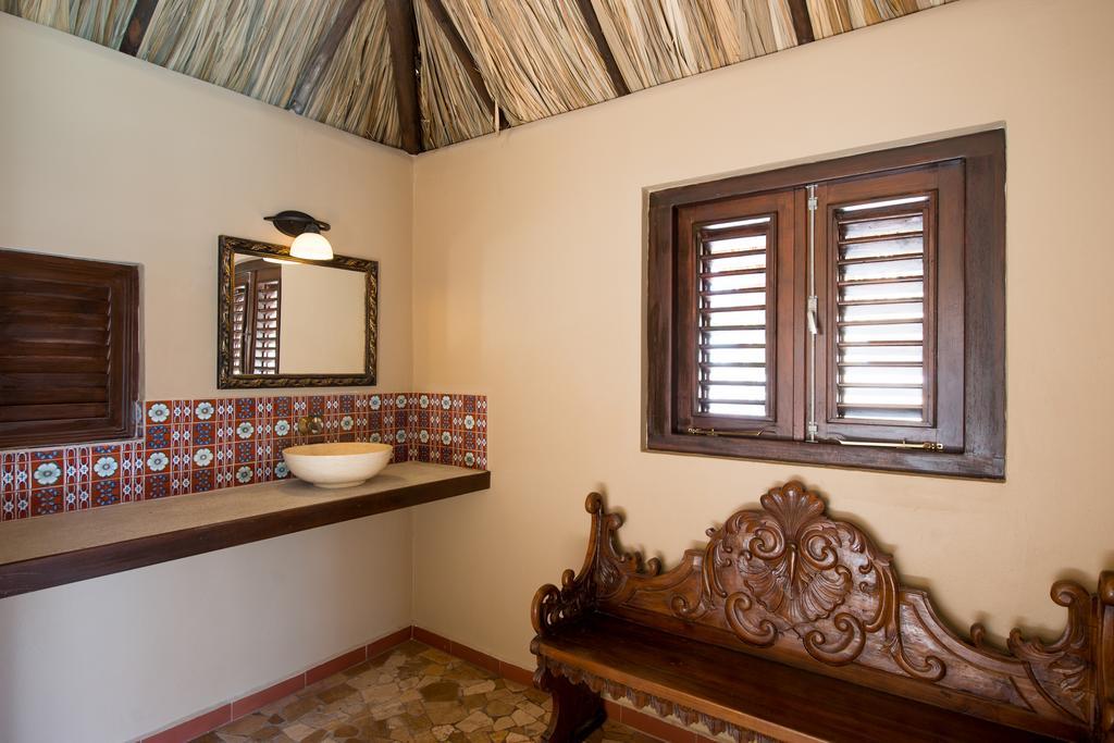 Lagun Blou Dive And Beach Resort Esterno foto