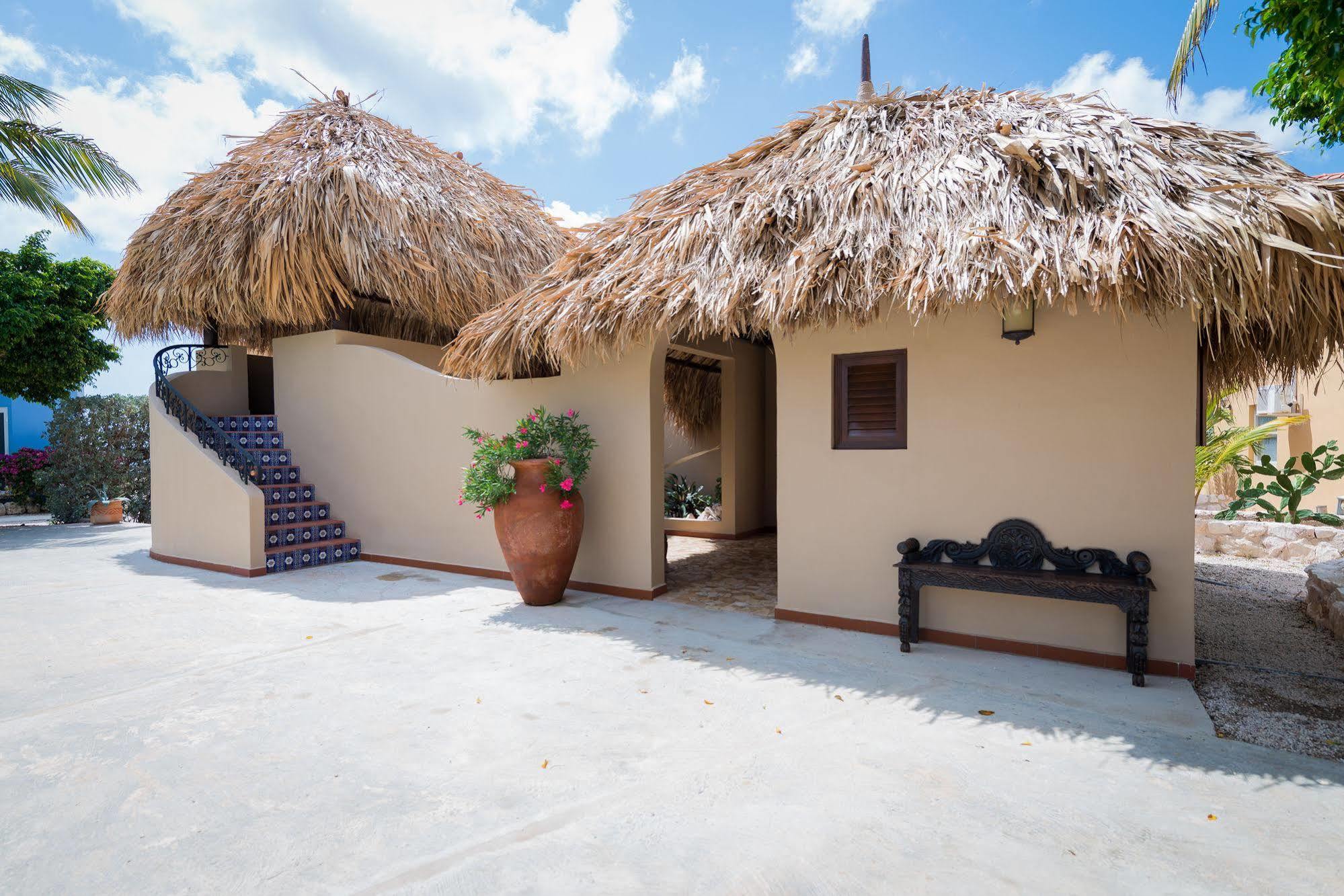 Lagun Blou Dive And Beach Resort Esterno foto