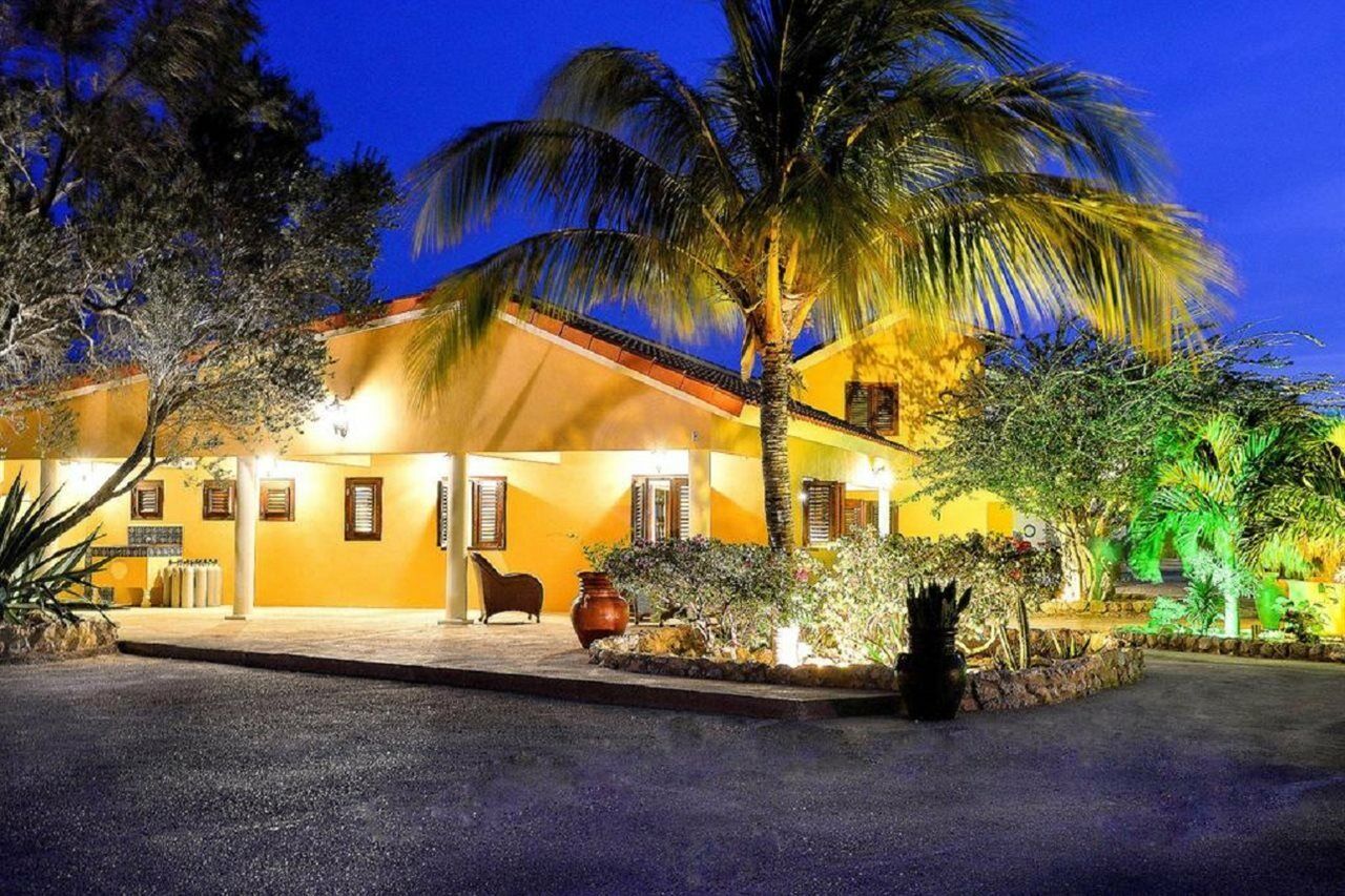 Lagun Blou Dive And Beach Resort Esterno foto